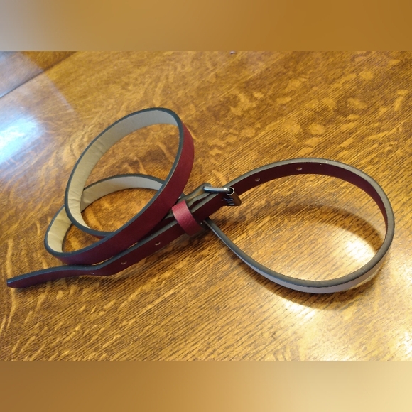 Skinny Belt Bundle: Brown, Black, Navy and Rust Red - Picture 8 of 10